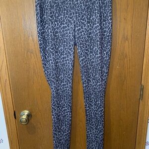 Faded Glory Gray Leopard Print Jeggings- Size S (4-6)